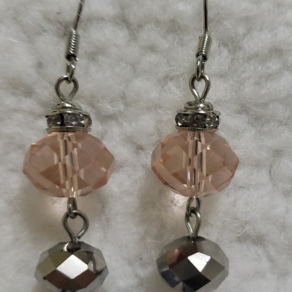 Dangle Earings - Picture 2 of 4